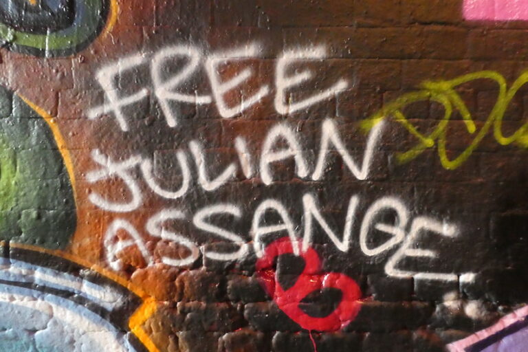 De gerechtelijke ontvoering van Julian Assange